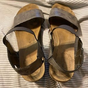 Well loved pierre dumas. Womens 10.